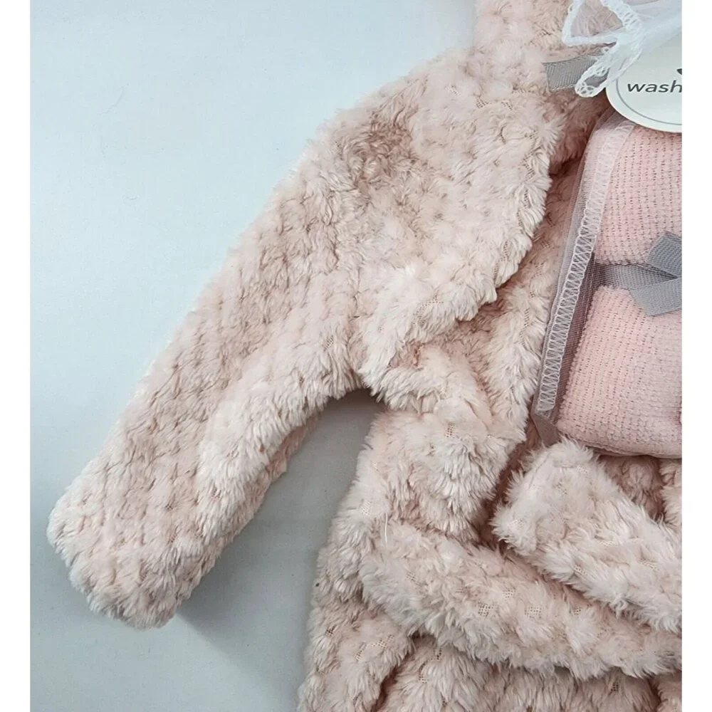 NWT Modern Baby‎ Pink 4 Piece Set Hooded Bathrobe + 3 Washcloths Size 0-9 Months
